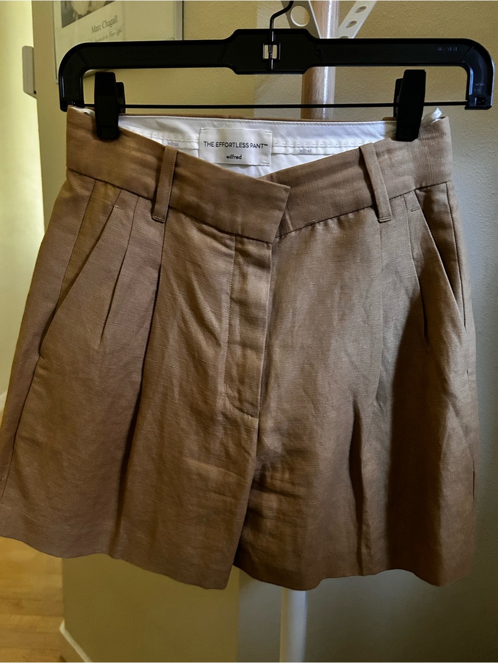 Wilfred Tailored Linen-Blend Tan Womens Shorts